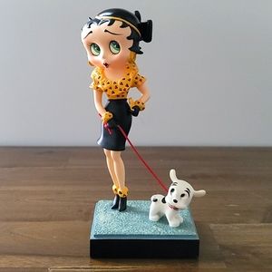 Betty Boop figurine Out for a Stroll